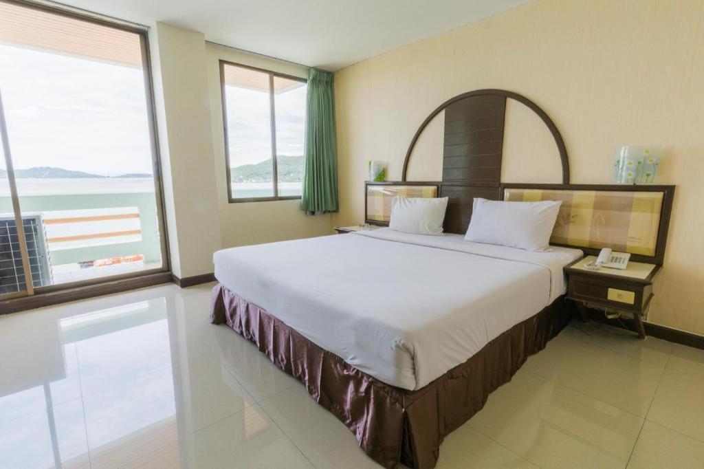 Lake Inn Hotel Songkhla Esterno foto