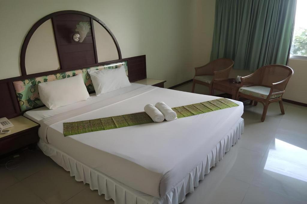 Lake Inn Hotel Songkhla Esterno foto